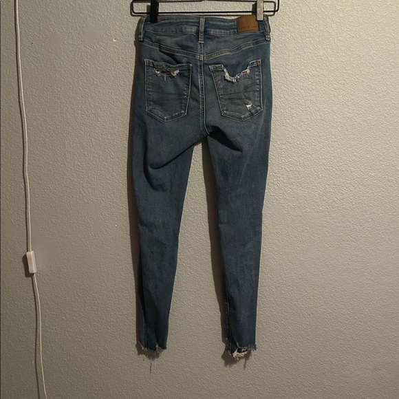 American Eagle Outfitters High Rise Women's Light Blue Ripped Skinny Jeans - Picture 5 of 8